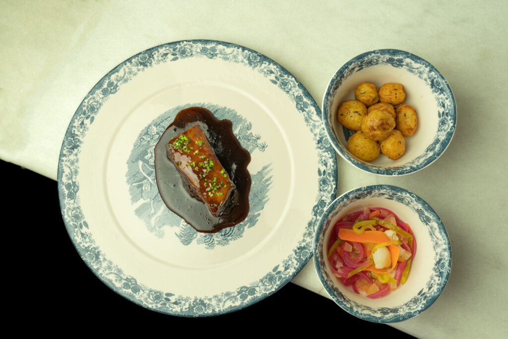 Plats gastronomiques créés par le restaurant situé à l’hôtel Hacienda de Abajo